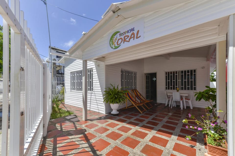 Tropical Coral Inn in San Andres