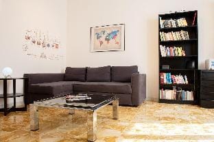 Michelangelo Apartment, comfy flat in central area Hotel in Civitavecchia