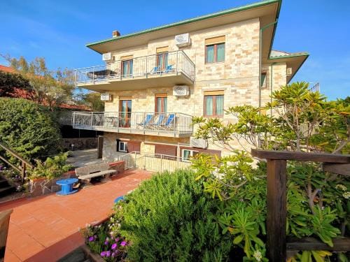 Le Dune Ground Floor Apartments - Futura CAV Hotel in San Vincenzo