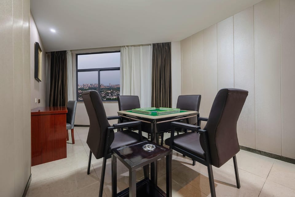 MIDI Hotel Anhui Wuhu Fangte Phase 2 Nanxiang Hotel in Nanjing