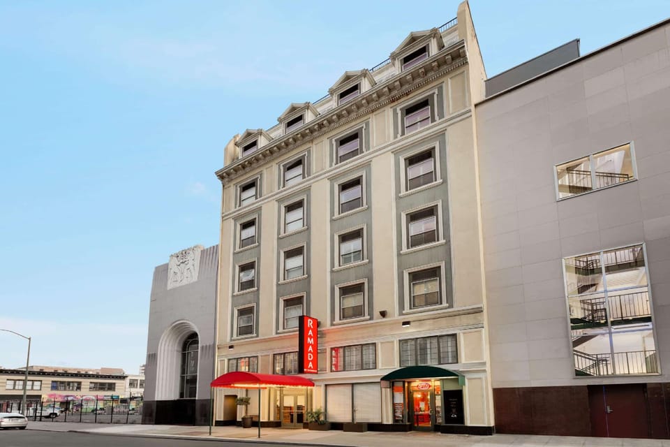 Ramada by Wyndham Oakland Downtown City Center Hotel in Oakland