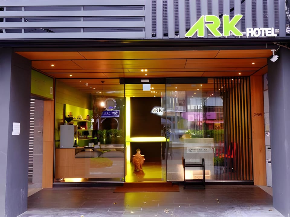 Ark Hotel-Changan Fuxing Inn in Taipei City
