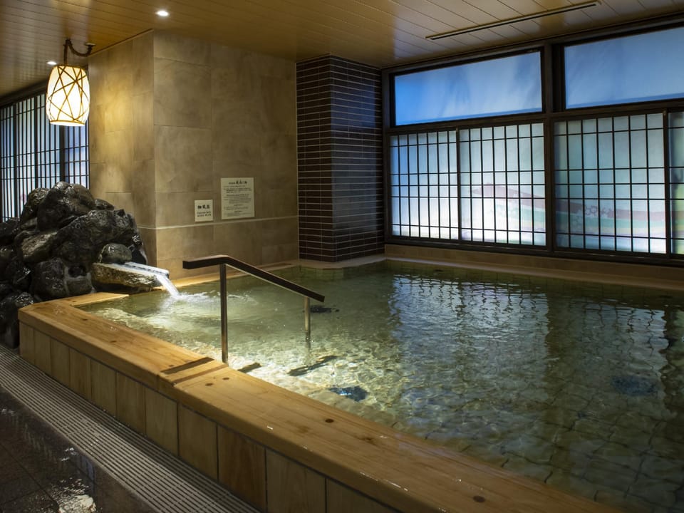 Hot spring bath