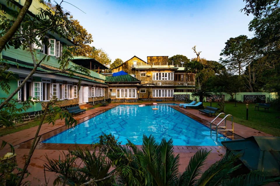 Swimming pool
