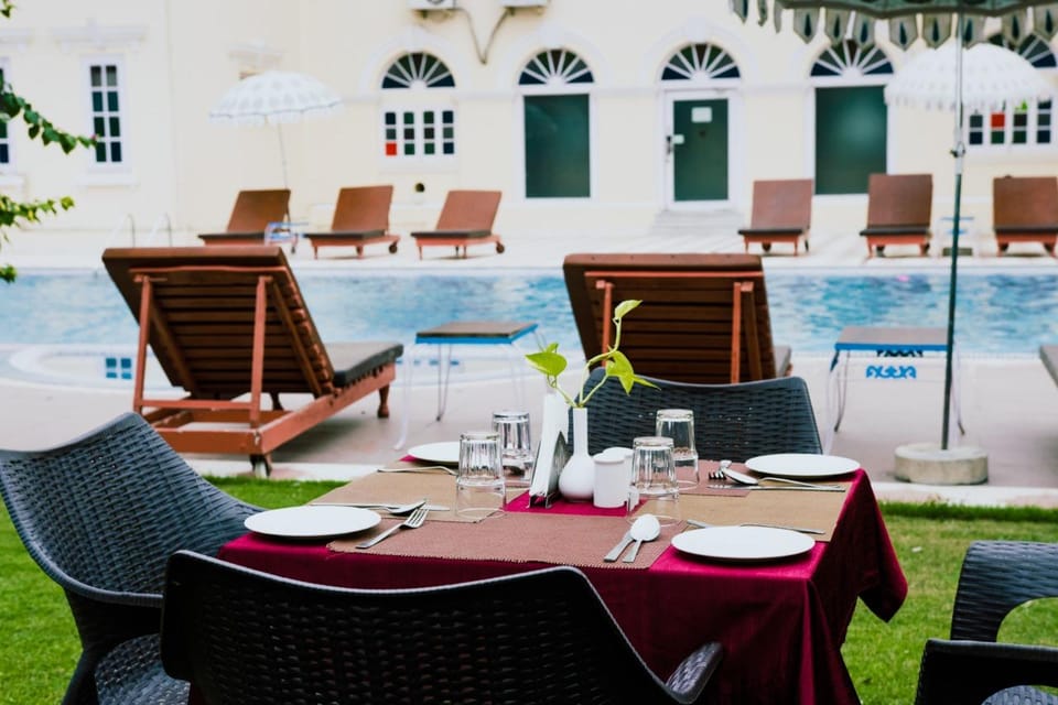 Hotel Surya Kaiser Palace Hotel in Varanasi
