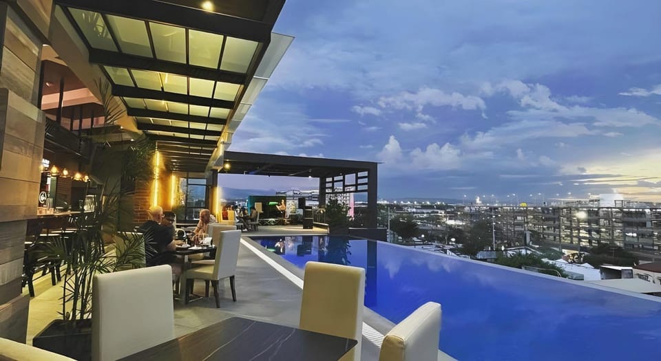 Capitol Hill Hotel and Suites Hotel in Angeles