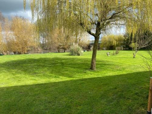 Le Petitepinay Chambres et Gite Hotel in Normandy