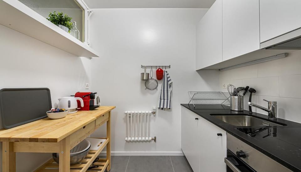 Richemont 7 - Self Check In by Homenhancement Hotel in Geneva