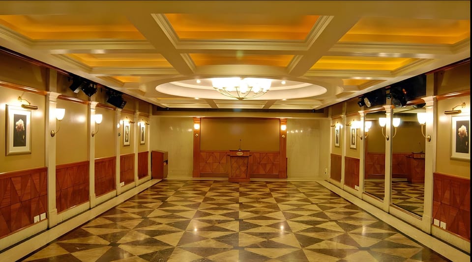 Hotel Silver Palace  Hotel in Gujarat