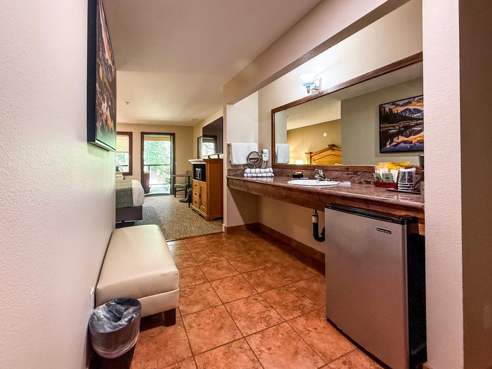 Carson Hot Springs Resort & Spa Hotel in Washington