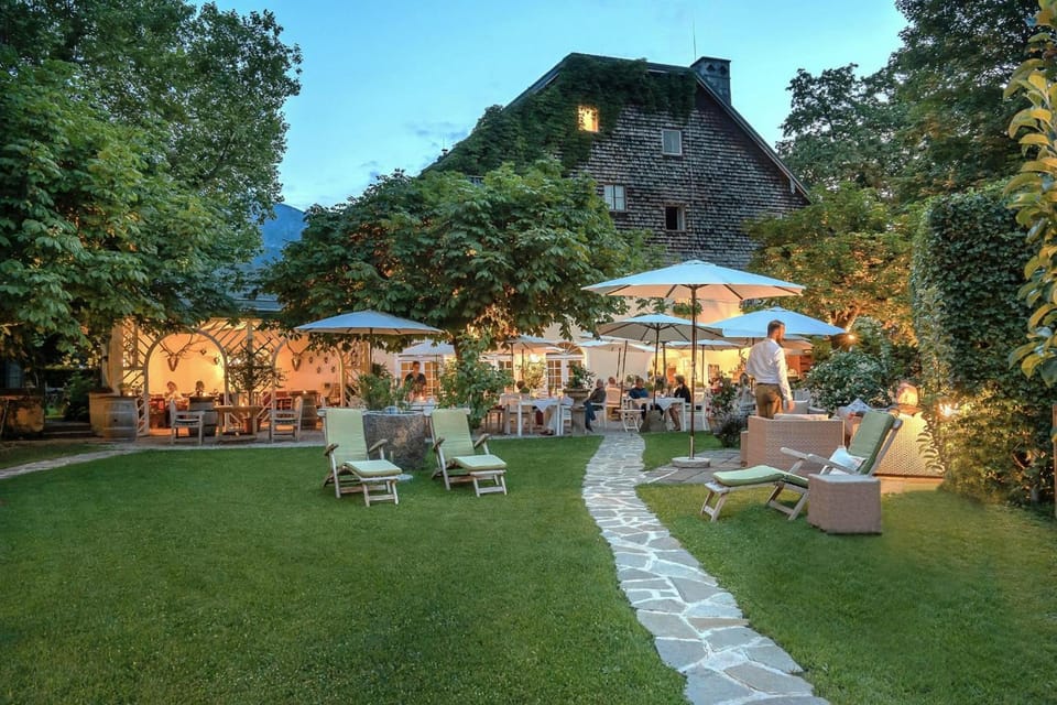 Der Schlosswirt zu Anif - Biedermeierhotel und Restaurant Hotel in Berchtesgadener Land