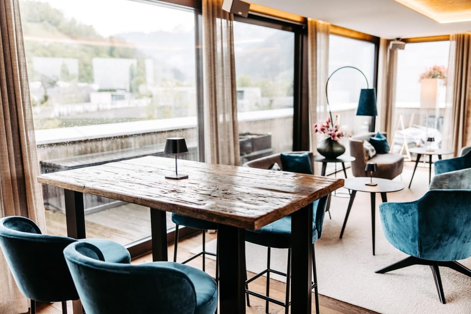 Bar/lounge