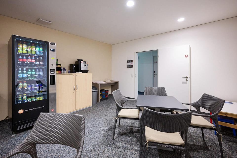 Smart Hotel Kreisel --Self check-In Hotel in Canton of Zurich