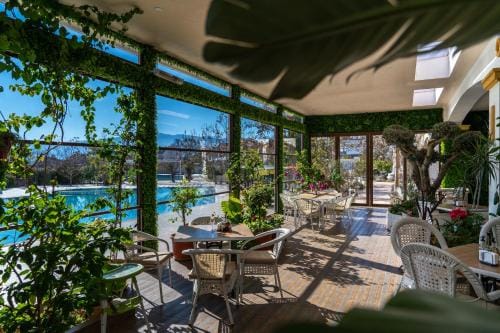 Hotel Paradise Hotel in Blagoevgrad Province