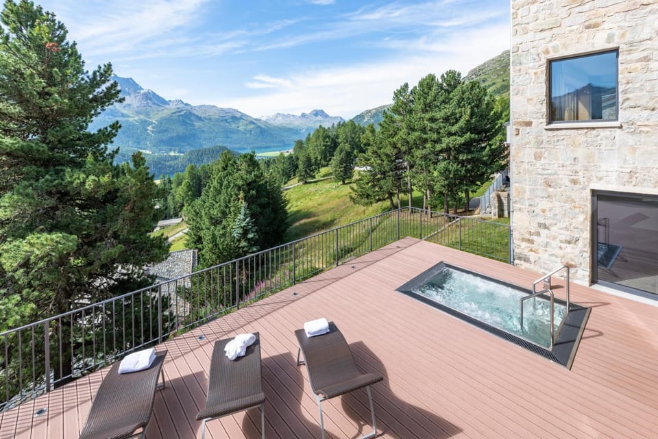 Randolins Familienresort Hotel in Saint Moritz