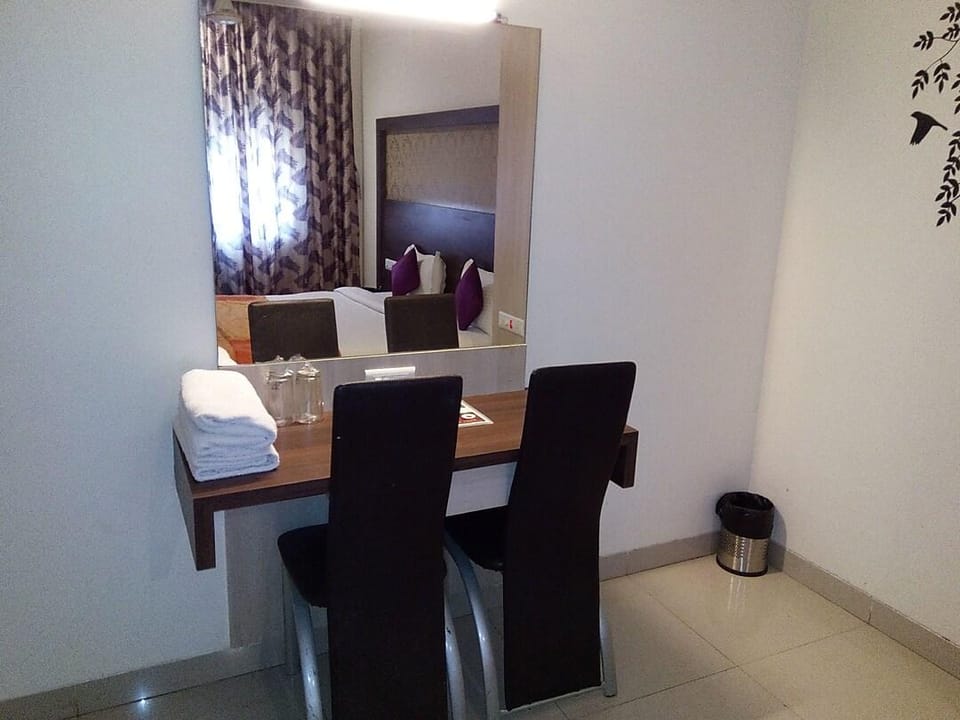 Hotel Veer Residency Hotel in Maharashtra