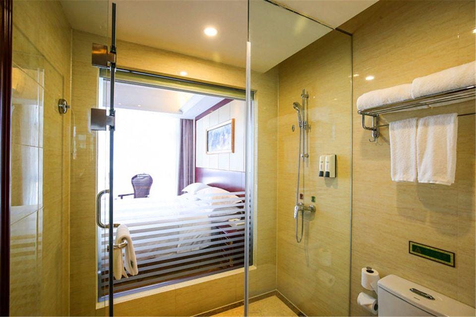 Vienna International Hotel Shanghai Hongqiao International Exhibition Center Tianshan West Road Hotel in Shanghai