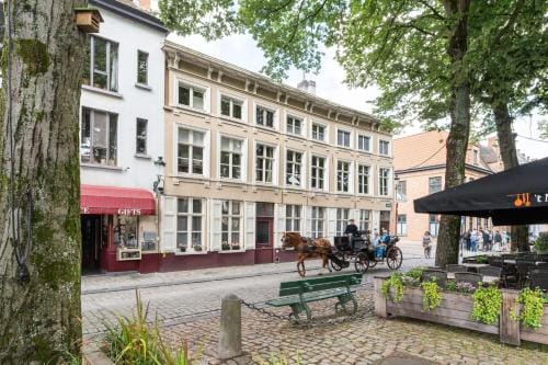 Lake Suites Hotel in Bruges