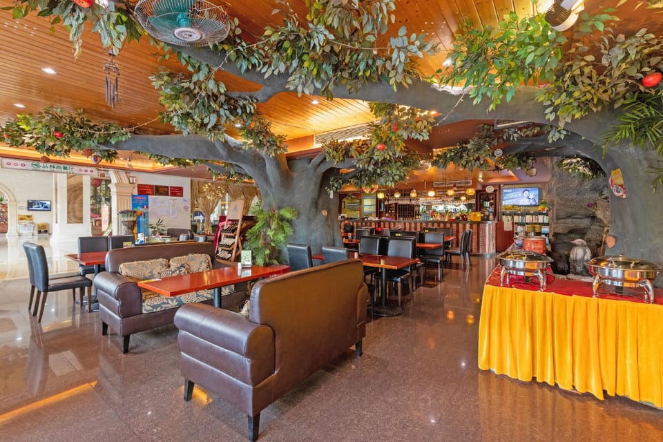 Vienna Hotel Shenzhen Longhua Qinghu Road Branch Hotel in Shenzhen