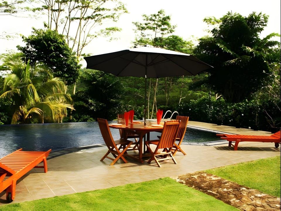 Omatta Villa  Resort in Western Province