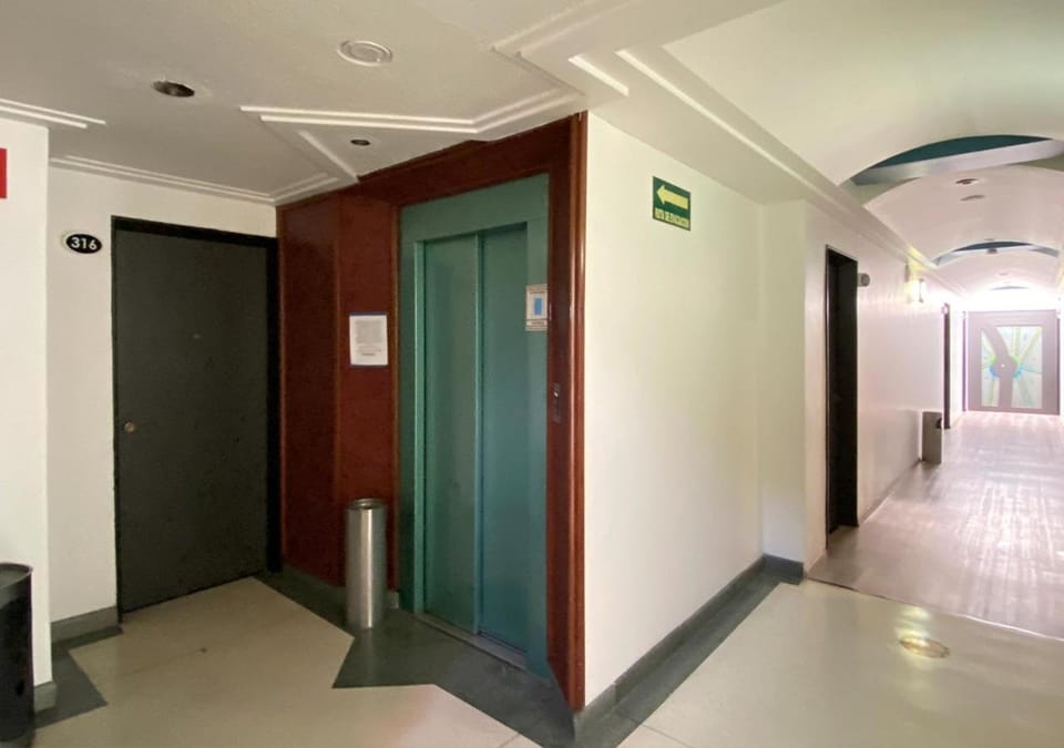 Hotel Estrella de Oriente Hotel in Mexico City