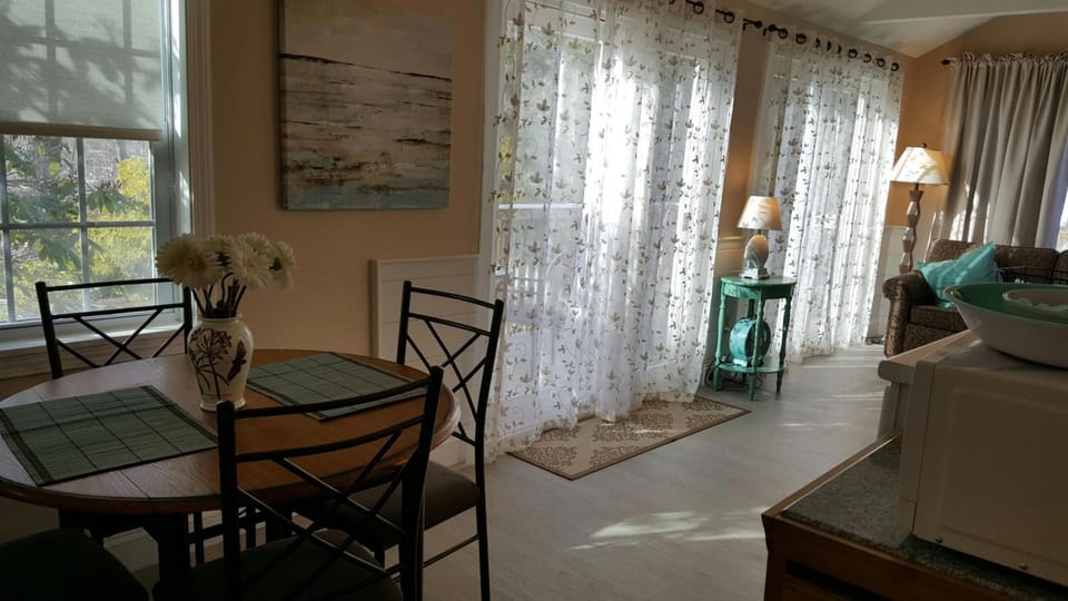 Starlight Lodge Cape Cod Motel in Yarmouth Port