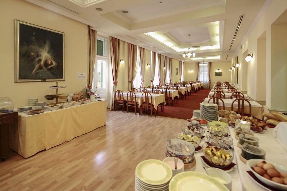 Hotel Lovran Hotel in Lovran