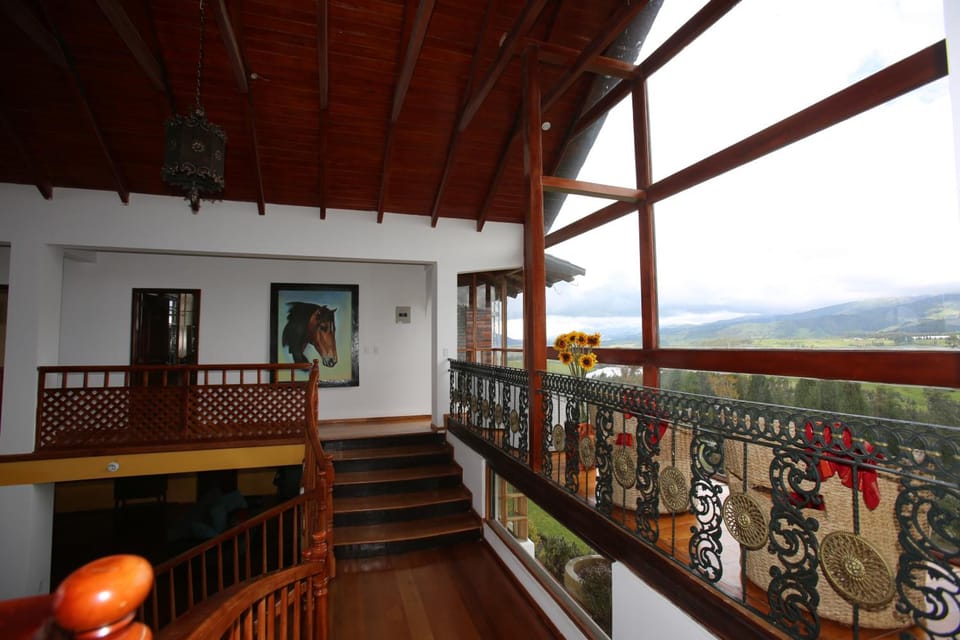 Hosteria Loma Larga Cayambe Lodge in Pichincha