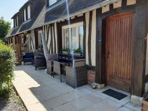lamaisonmelidine Hotel in Normandy