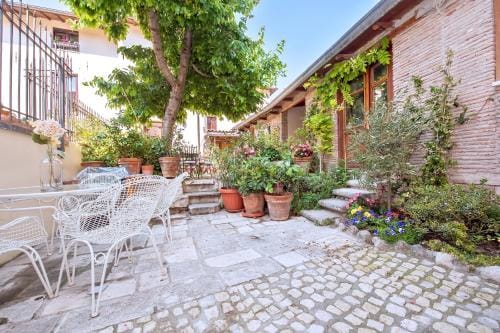 B&B BONE NOVELLE dimora storica palazzo zuzi Hotel in L'Aquila