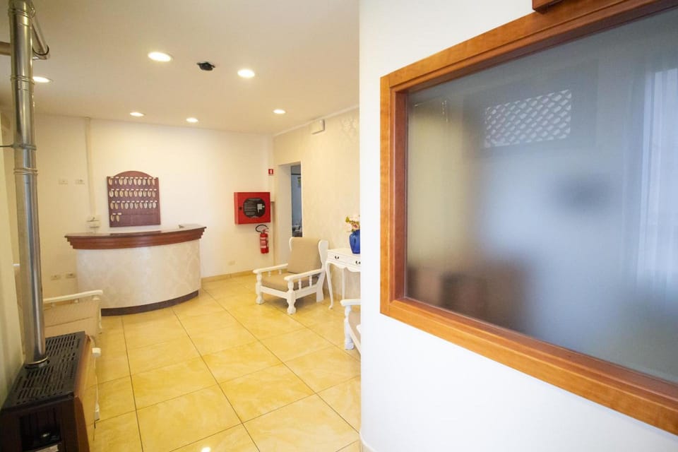 Shared lounge/TV area