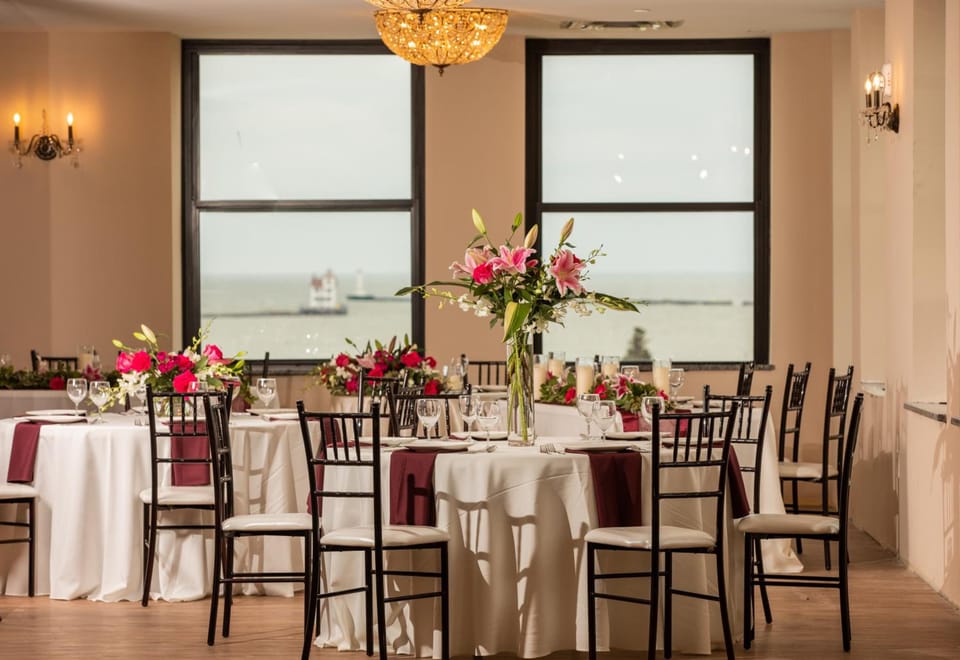 Ariel Broadway Hotel Hotel in Lake Erie