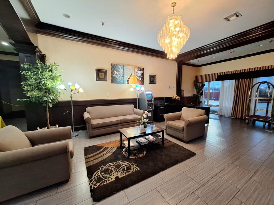 Trident Inn and Suites Hotel in Viavant-Venetian Isles