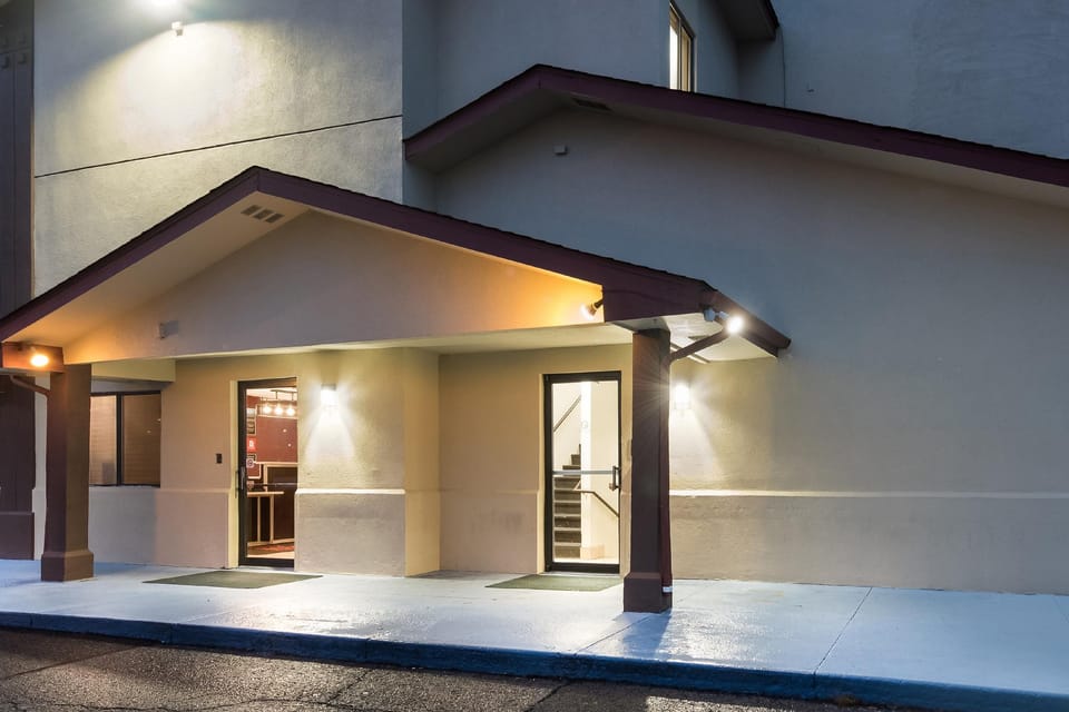 Baymont by Wyndham Findlay Hotel in Findlay