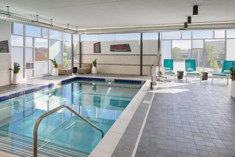 Aloft Columbus University District Hotel in Grandview Heights