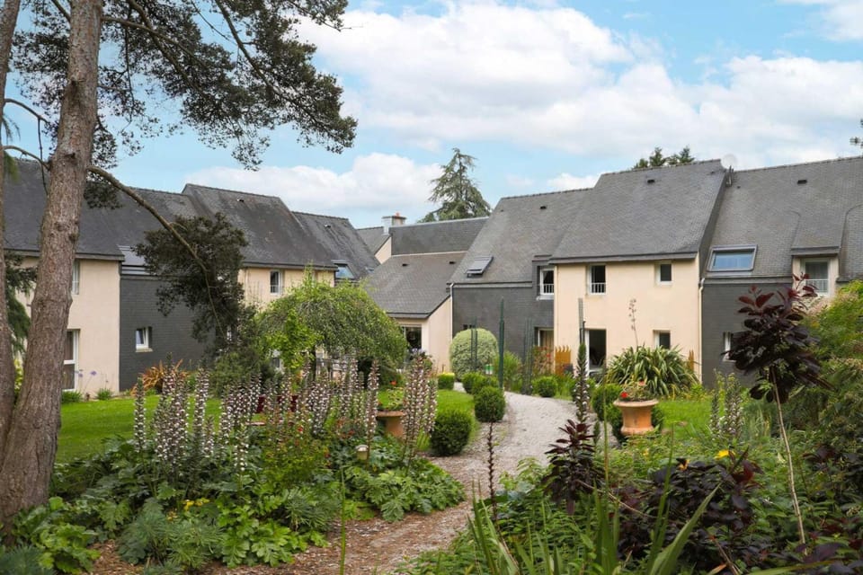 Hotel Le Branhoc - Brit Hotel Auray Hotel in Auray