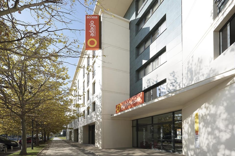 Adagio Access Avignon Aparthotel  Hotel in Avignon