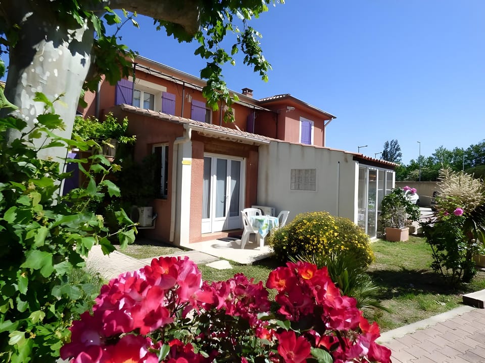 Appart'hotel Court'inn Suites Apartment hotel in Avignon