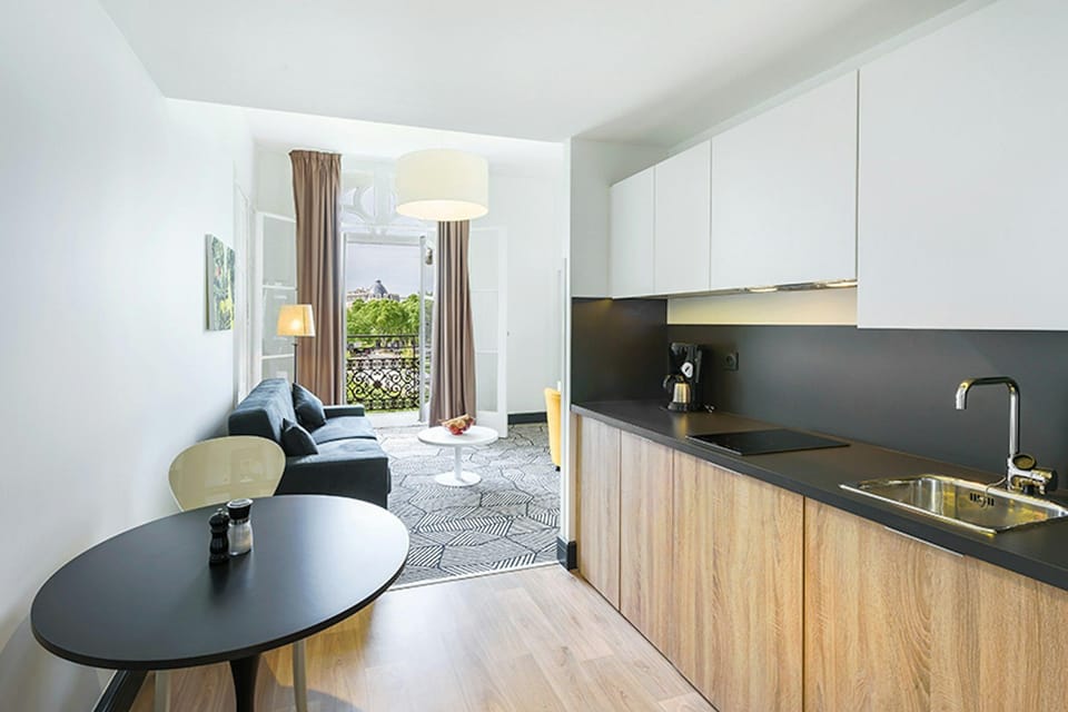 Amenity (Guest room)