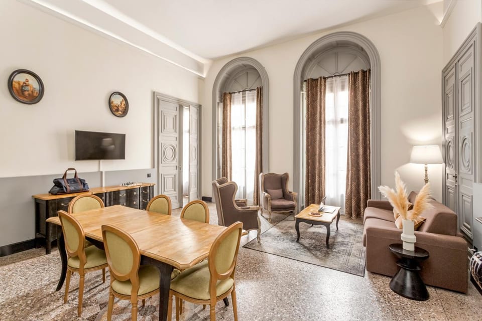 Appart'City Collection Nîmes Arènes Apartment hotel in Nimes