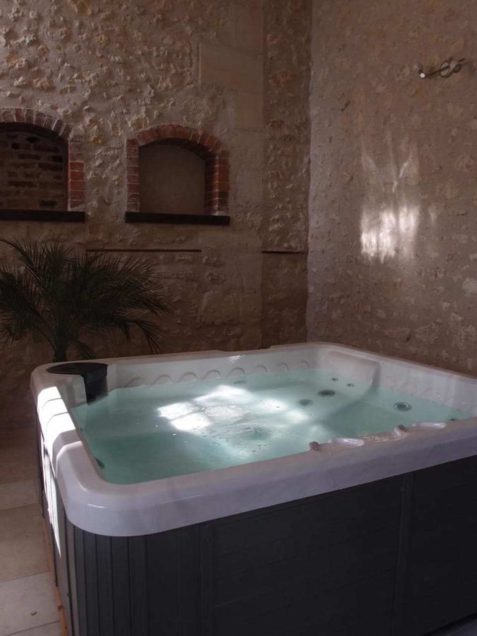 Les Colonnes De Chanteloup Hotel in Amboise