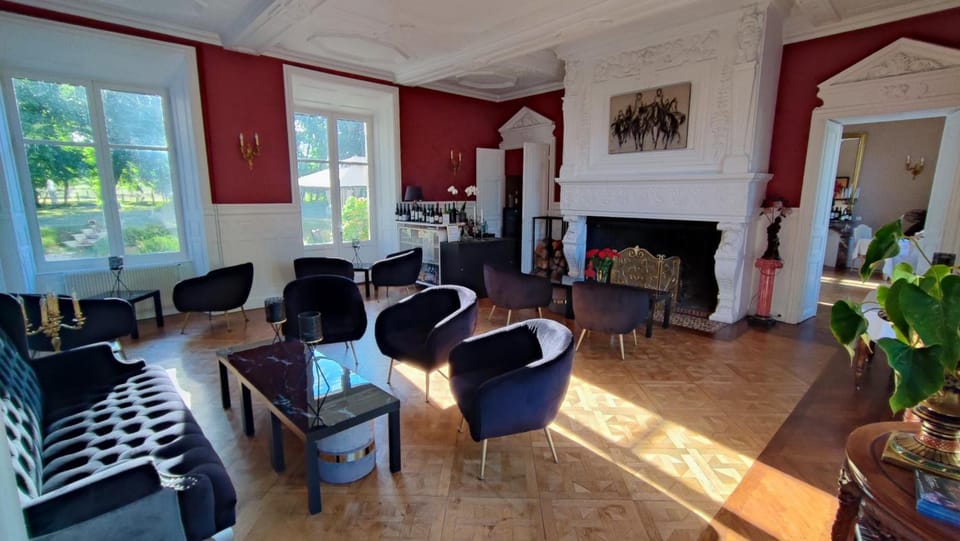 Bar/lounge