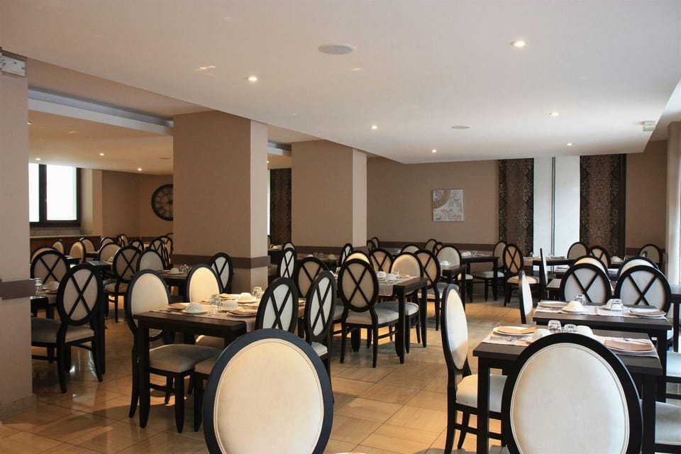 Hotel Henry II Beaune Centre Hotel in Beaune