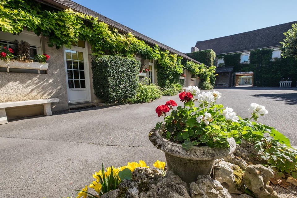 Hostellerie De Bretonniere - Groupe Logis Hotels Hotel in Beaune