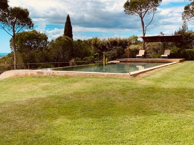 Podere Il Castellaccio Hotel in Tuscany