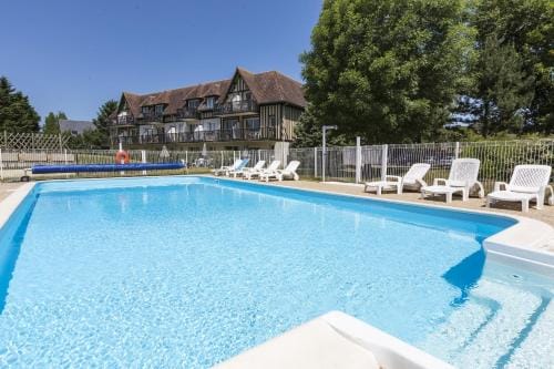 Residence Goelia Green Panorama Hotel in Normandy