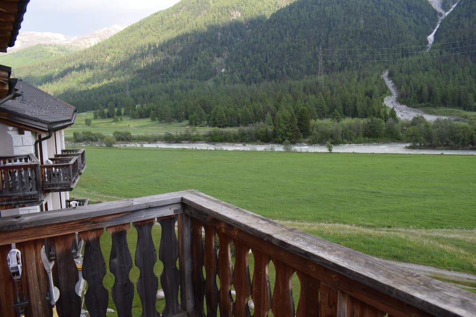 Residence Miragolf Hotel in Canton of Grisons