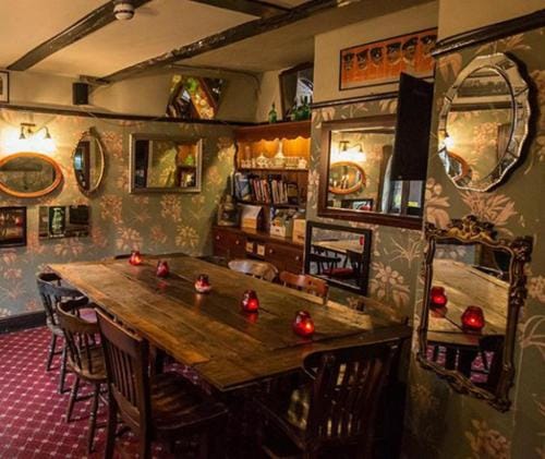 Alma Inn & Dining Rooms Inn in Tendring District