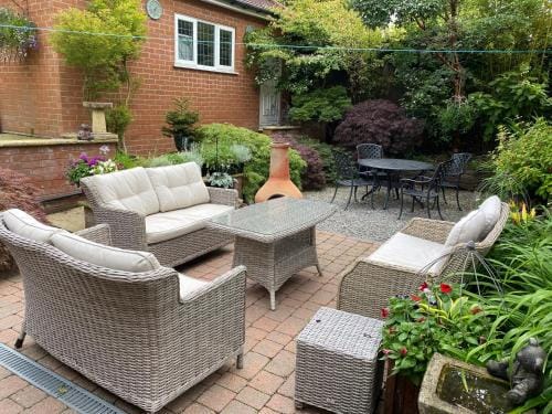 Grove House Bed & Breakfast Hotel in England