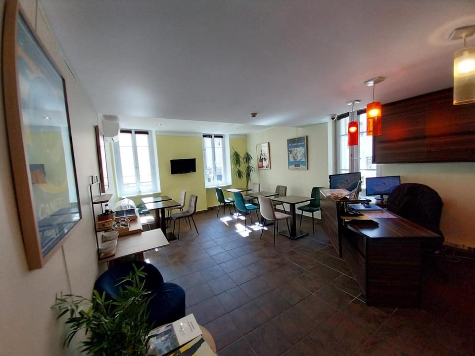 Hotel Le Mistral Hotel in Cannes